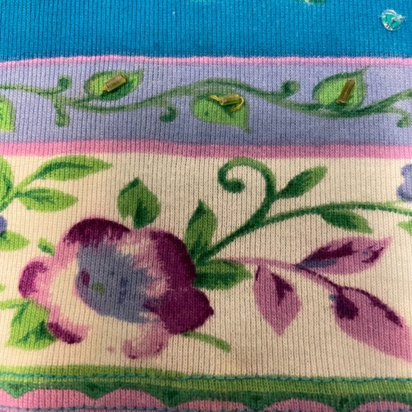 PRICE DROP! Chaudry Soft V-Neck Floral Embellished  Top  - Women's Large - Picture 4 of 12